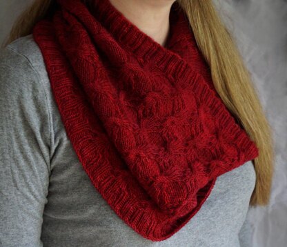 Fiddleback Cowl and Hat