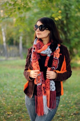 Lila boho crochet scarf with fringe