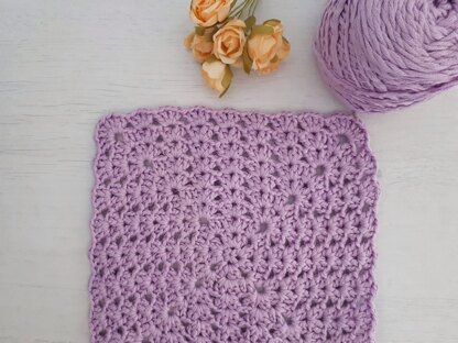 Iris Stitch In a Square Hotpad