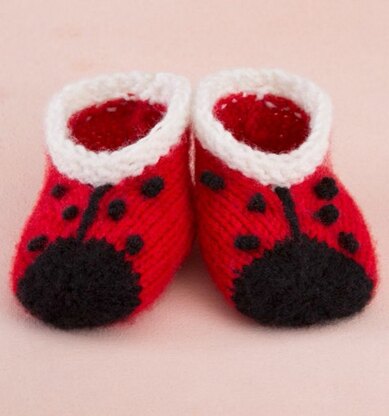 Sweet Lady Bug Booties in Red Heart Anne Geddes Baby - LW3346