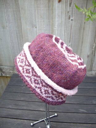 Shetland 'Ooie Toorie' Hat