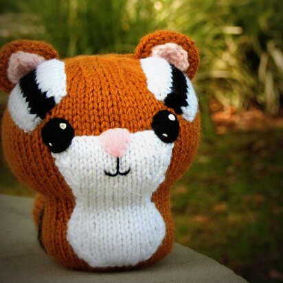 Large Knit Chipmunk - knitting pattern