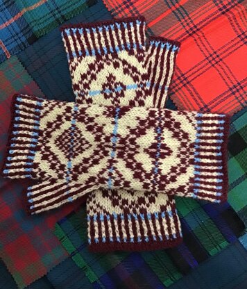 Pembrokeshire Fingerless Gloves
