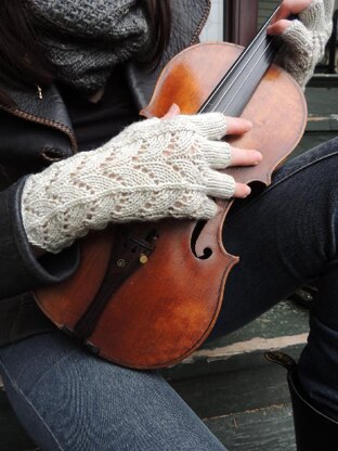 Fretless, Fingerless Lace Gloves