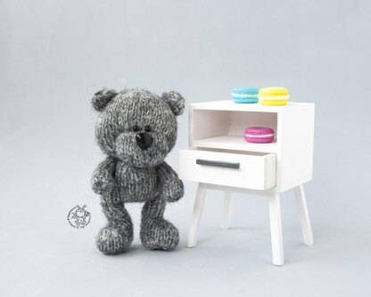 Mini Bear toy knitted flat