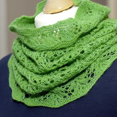 Lace cowl "Cathrin"