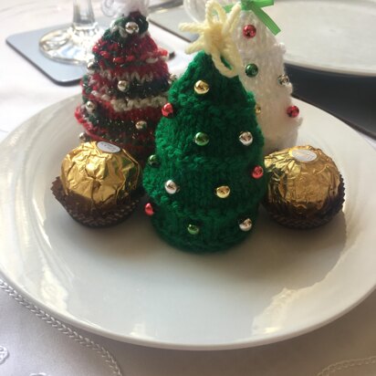 Mini Christmas Trees Ferrero Chocolate Cover DK Knitting pattern