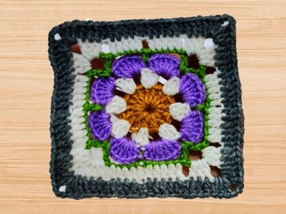 Crochet Square Motif Pattern + Video Tutorial | Easy Crochet Block Design
