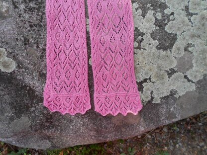 Muriel's Diamond Lace Scarf