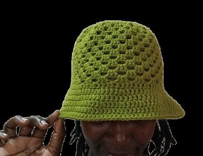 Granny stitch bucket hat
