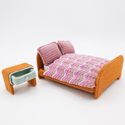 Dollhouse bed