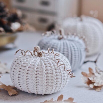 Fall Crochet Pattern for Three Harvest Pumpkins