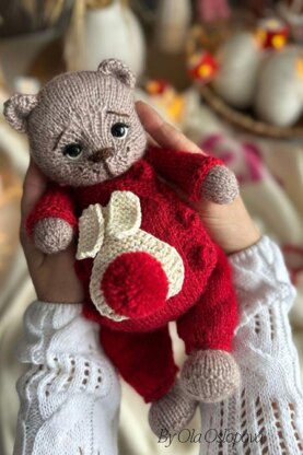 Knitting Teddy Bear Pattern with Clothes