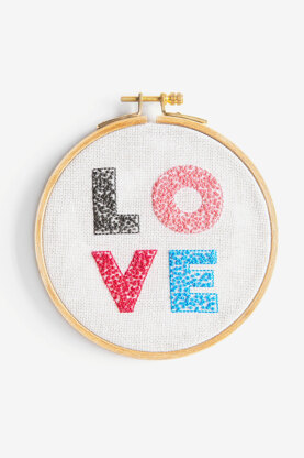 DMC Love Kit - Small Printed Embroidery Kit