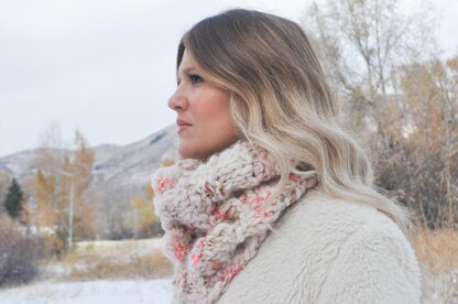 Snowball Blossom Cowl