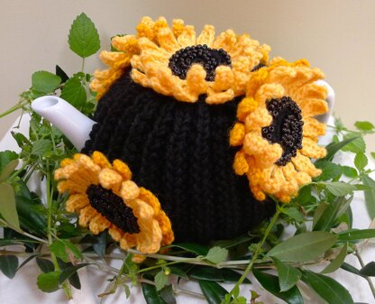 Giant Sunflowers Tea Cosy