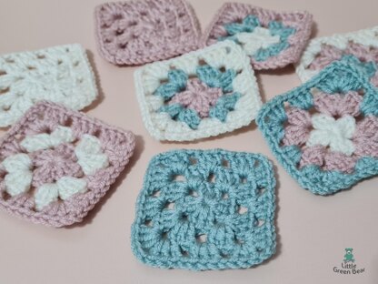 Soft Posy Baby Blanket - US Terminology
