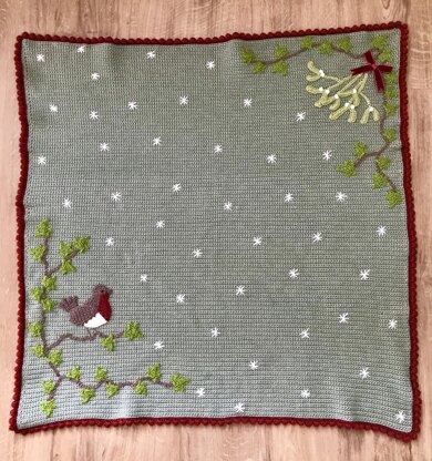 Robin and Mistletoe Christmas blanket