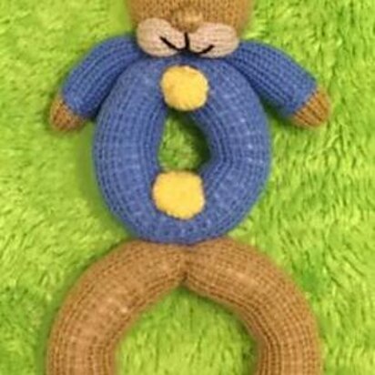 Peter Rabbit Wreath - knitting pattern