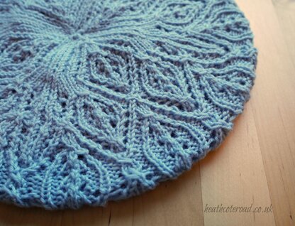 Für Elise, Cable & Lace Beret