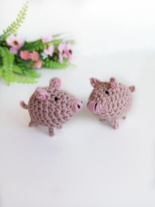 Tiny pig crochet pattern