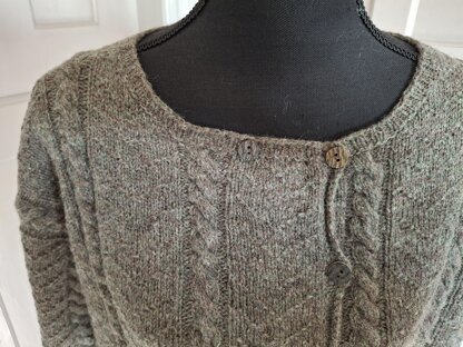 SKELBO, cardigan in Shetland wool