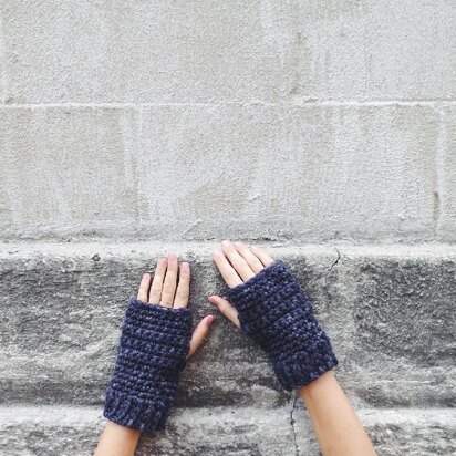 L'Opéra Fingerless Gloves