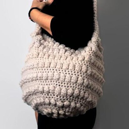 Fast and Easy Bobbles Slouchy Bag