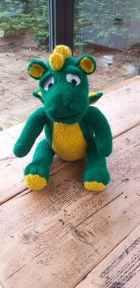 Knit a dragon