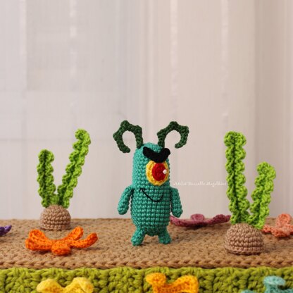 Mini Evil One-Eyed Alien Amigurumi Crochet Pattern – Fanart Inspired (PDF)