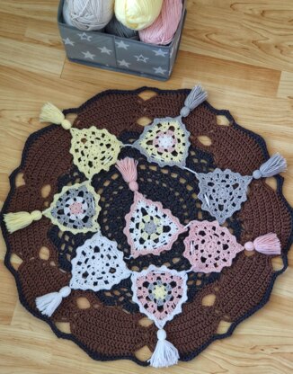 Maia crochet bunting