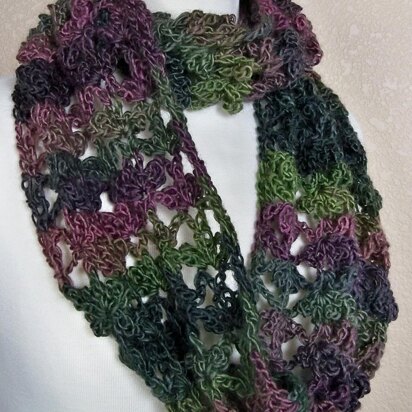 Unforgettable Trefoil Cowl