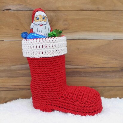 Crochet pattern for Christmas: Santa boot - to fill & decorate