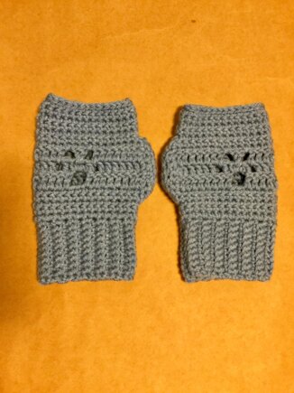 Meandering Paw Prints Fingerless Gloves #2
