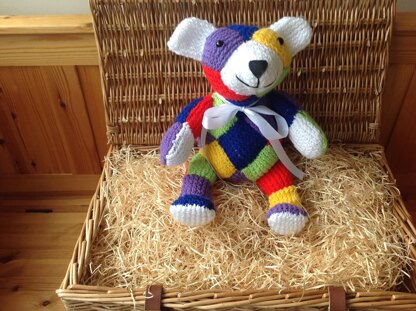 Loomed Square Bear