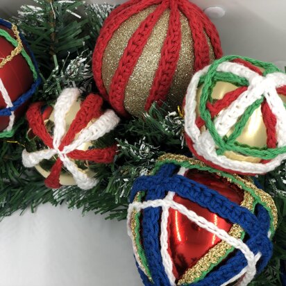 Tartan bauble collection (5 patterns)