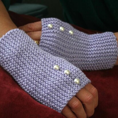 Cozy Knitted Fingerless Gloves Pattern