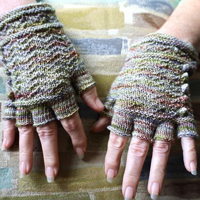 Keyboard Companion - knitting pattern