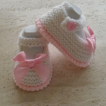 Knitted Baby Girl Mary Jane Style Shoe