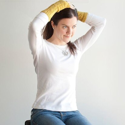 Juliet's Openwork Mitts - knitting pattern