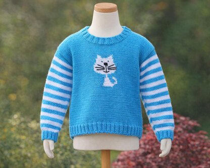 P019 White Cat Motif Jumper