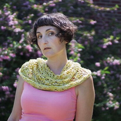 Primrose Path Cowl