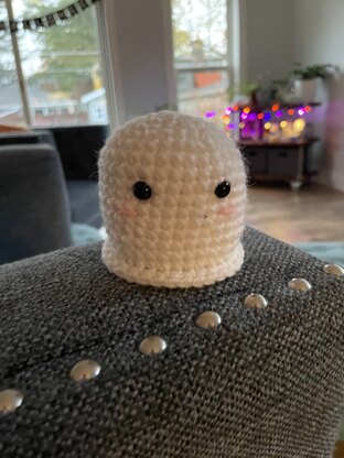 Crochet ghost