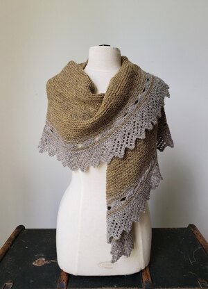 Tèarmann Shawl