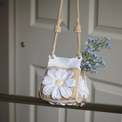 Daisy Square Cube Sling Bag
