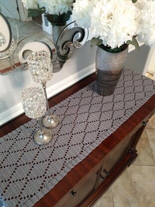 Paragon Table Runner