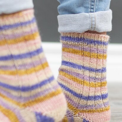 Behind the Scenes Socks - knitting pattern