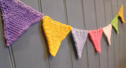 Easy bunting flags