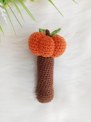 Crochet pumpkin baby rattle pattern