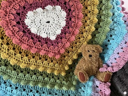 Bobblina Heart Blanket